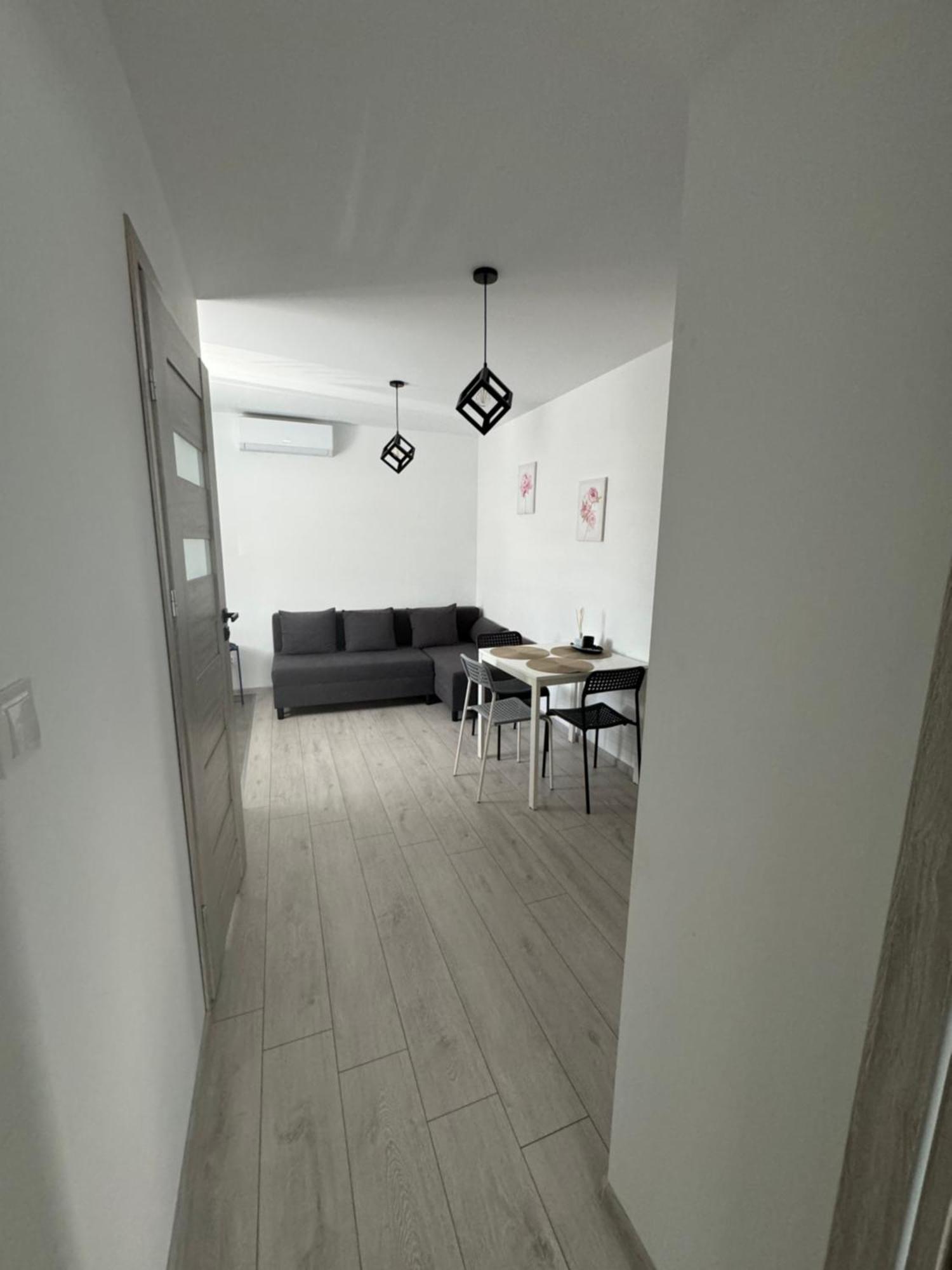 Apartamenty Happy House 자토르 외부 사진